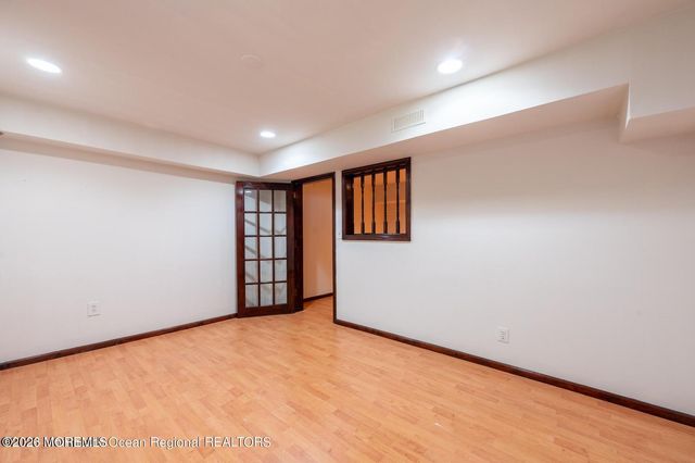 20 Bittersweet Drive, Jackson, NJ 08527