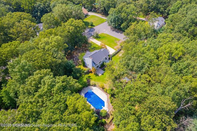 20 Bittersweet Drive, Jackson, NJ 08527