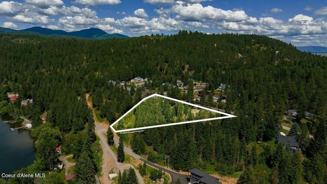 NKA W Woodlake Dr, Hauser, ID 83854