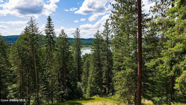 NKA W Woodlake Dr, Hauser, ID 83854