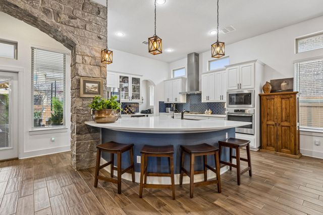 5217 Alonso DR, Austin, TX 78738