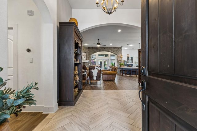 5217 Alonso DR, Austin, TX 78738