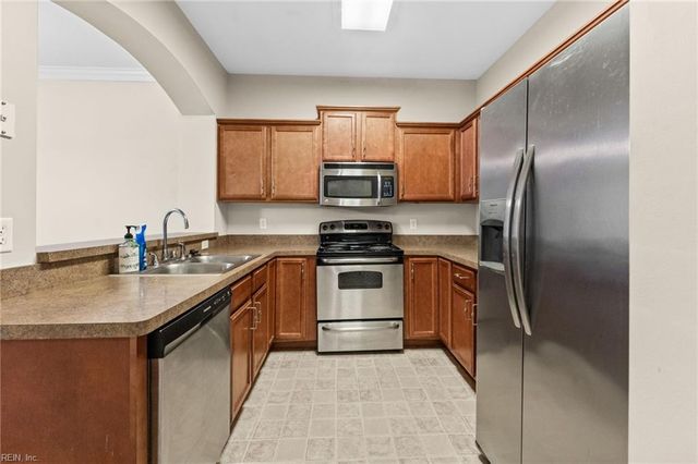 307 Herons CV, Carrollton, VA 23314
