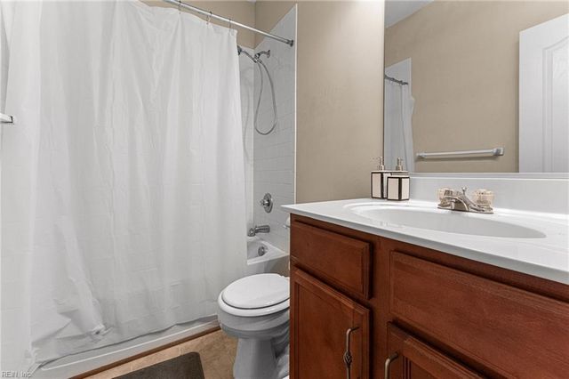 307 Herons CV, Carrollton, VA 23314