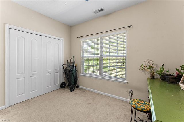 307 Herons CV, Carrollton, VA 23314