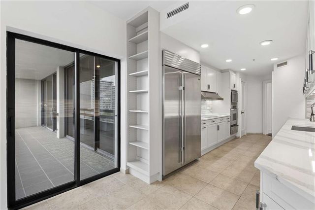 2660 Peachtree Road NW 13F, Atlanta, GA 30305
