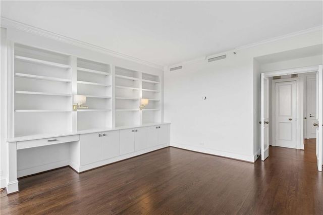 2660 Peachtree Road NW 13F, Atlanta, GA 30305