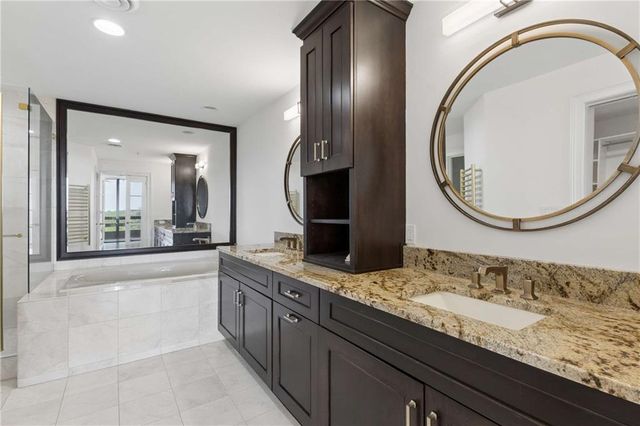 2660 Peachtree Road NW 13F, Atlanta, GA 30305