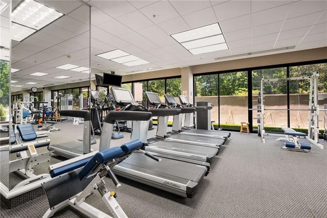 2660 Peachtree Road NW 13F, Atlanta, GA 30305