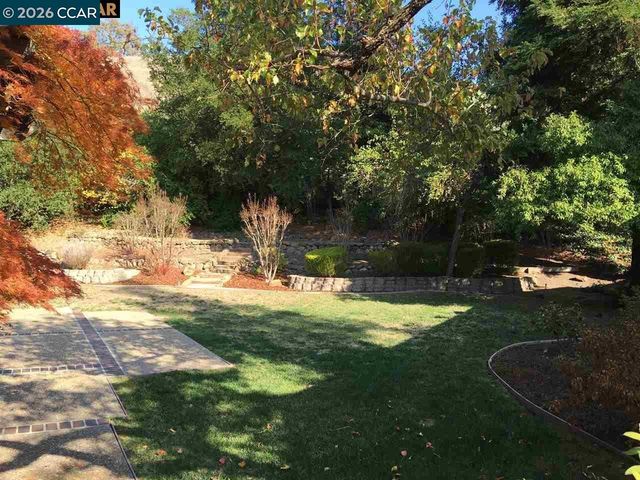 13 Deer Meadow Ct, Danville, CA 94506