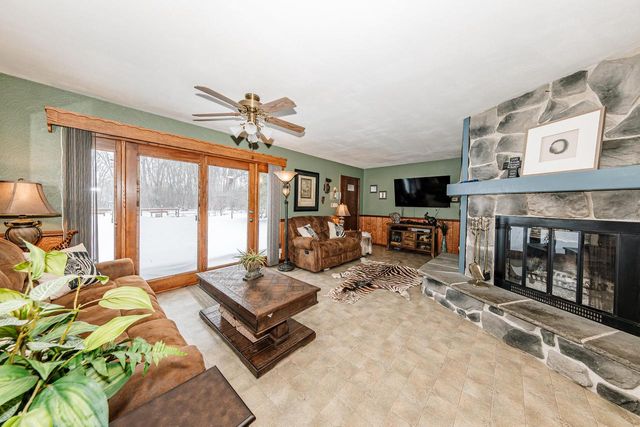 6770 Lee Harbor LANE, Oshkosh, WI 54902