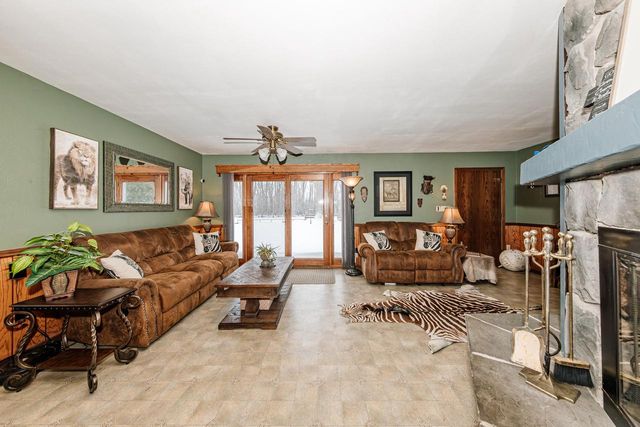 6770 Lee Harbor LANE, Oshkosh, WI 54902