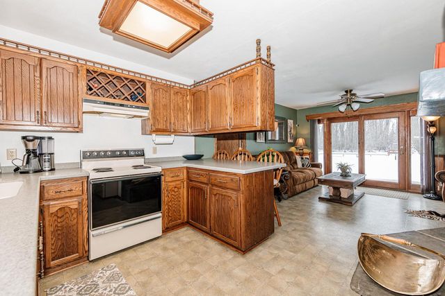 6770 Lee Harbor LANE, Oshkosh, WI 54902