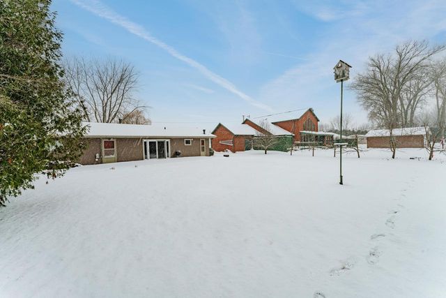 6770 Lee Harbor LANE, Oshkosh, WI 54902