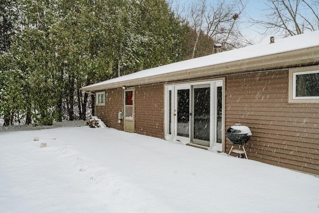 6770 Lee Harbor LANE, Oshkosh, WI 54902