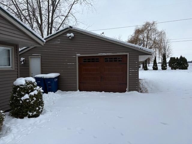 6770 Lee Harbor LANE, Oshkosh, WI 54902