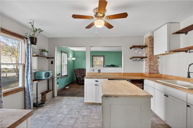 135 Roland DR, Hampton, VA 23669