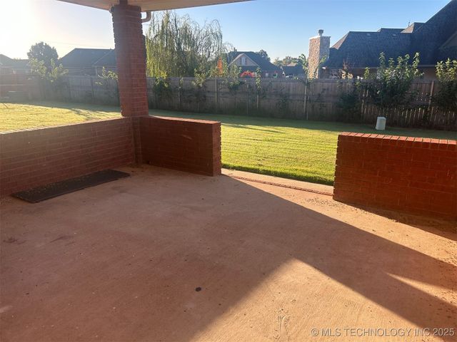 1104 SW 22nd Street, Wagoner, OK 74467