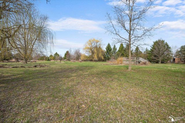 6925 Kirtwood Drive, Bedford Twp, MI 48182