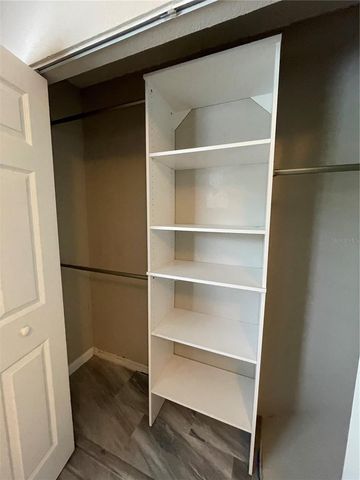 7218 E BANK DR, Tampa, FL 33617