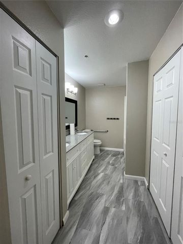 7218 E BANK DR, Tampa, FL 33617