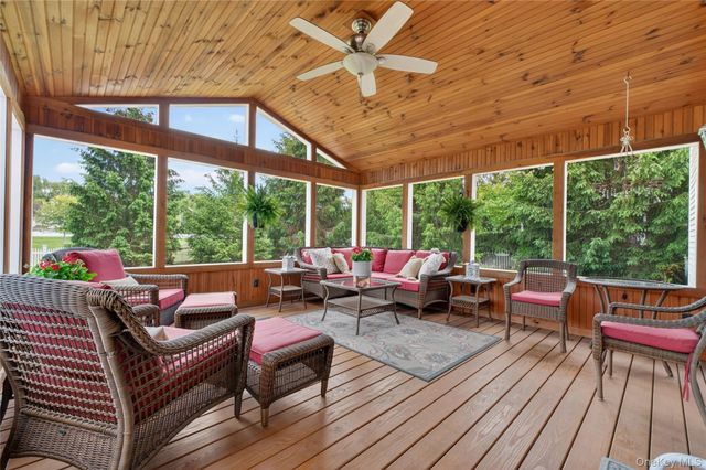 42 Plum Court Drive, Poughquag, NY 12570
