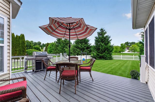 42 Plum Court Drive, Poughquag, NY 12570