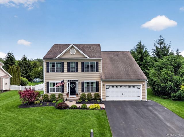 42 Plum Court Drive, Poughquag, NY 12570