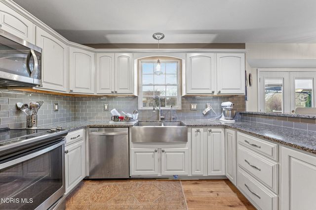 1463 Misty Oaks Drive, Findlay, OH 45840