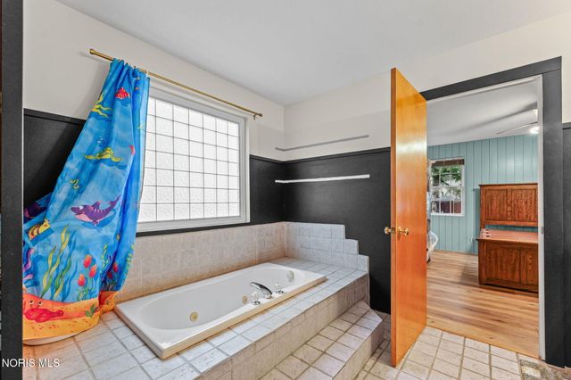 1463 Misty Oaks Drive, Findlay, OH 45840