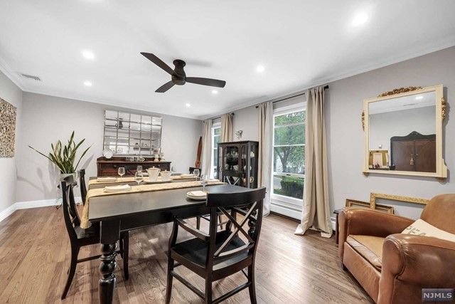 17 Babcock Road, Mahwah, NJ 07430