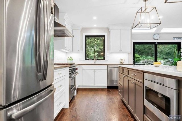 17 Babcock Road, Mahwah, NJ 07430
