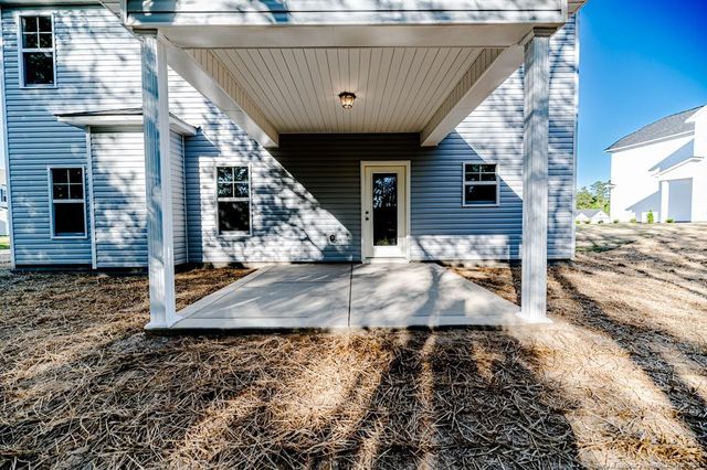 87 Onslow Court, Spring Lake, NC 28390