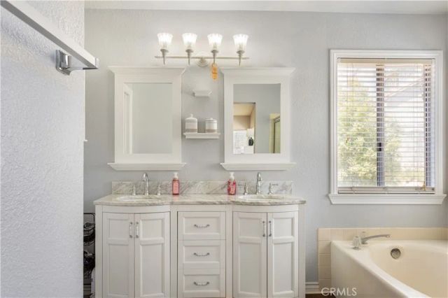 22960 Pavla Court, Wildomar, CA 92595