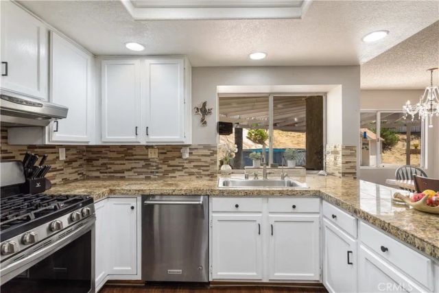 22960 Pavla Court, Wildomar, CA 92595