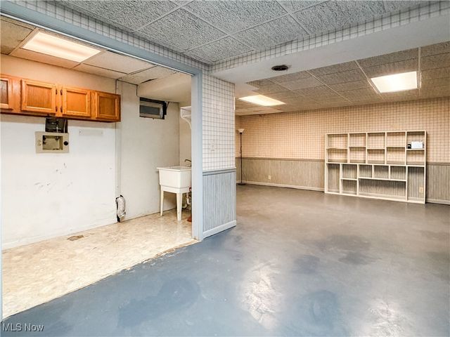 130 N Hills Drive, Parkersburg, WV 26104