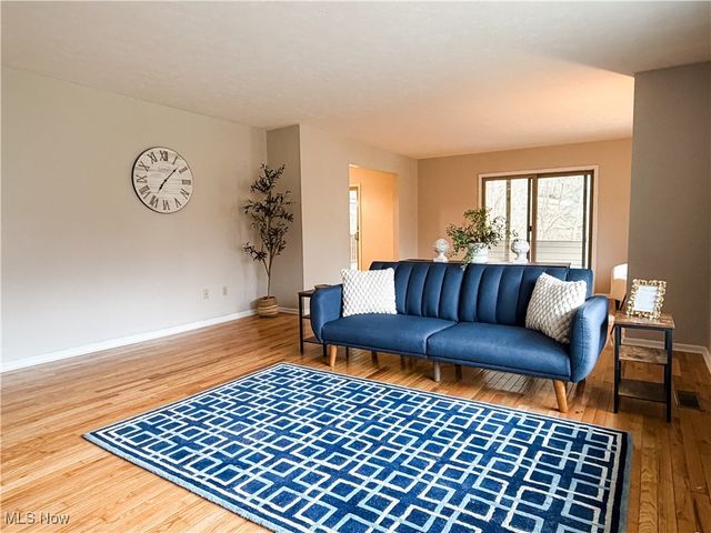 130 N Hills Drive, Parkersburg, WV 26104