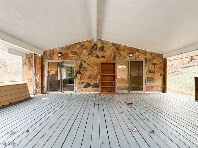 130 N Hills Drive, Parkersburg, WV 26104