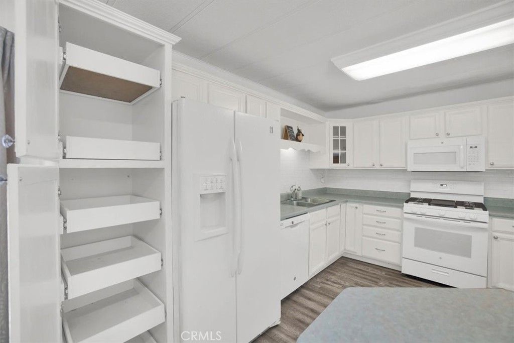 22780 Skylink, Canyon Lake, CA 92587 — photo 4