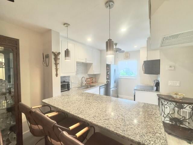 2400 NE 16th Street Unit 205, Pompano Beach, FL 33062