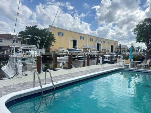 2400 NE 16th Street Unit 205, Pompano Beach, FL 33062