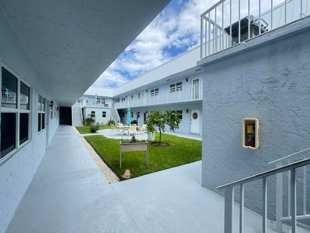 2400 NE 16th Street Unit 205, Pompano Beach, FL 33062