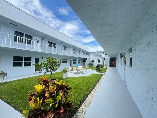 2400 NE 16th Street Unit 205, Pompano Beach, FL 33062