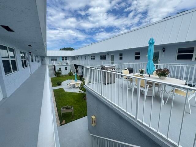 2400 NE 16th Street Unit 205, Pompano Beach, FL 33062