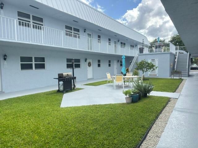 2400 NE 16th Street Unit 205, Pompano Beach, FL 33062