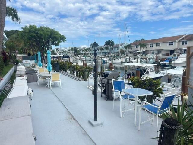 2400 NE 16th Street Unit 205, Pompano Beach, FL 33062