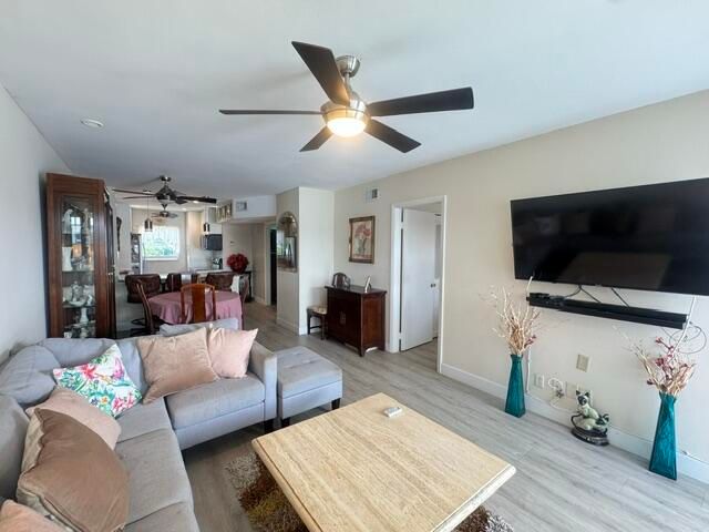 2400 NE 16th Street Unit 205, Pompano Beach, FL 33062