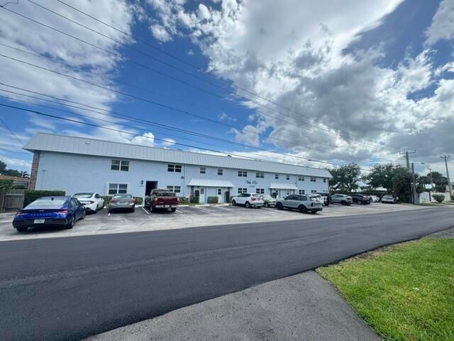 2400 NE 16th Street Unit 205, Pompano Beach, FL 33062