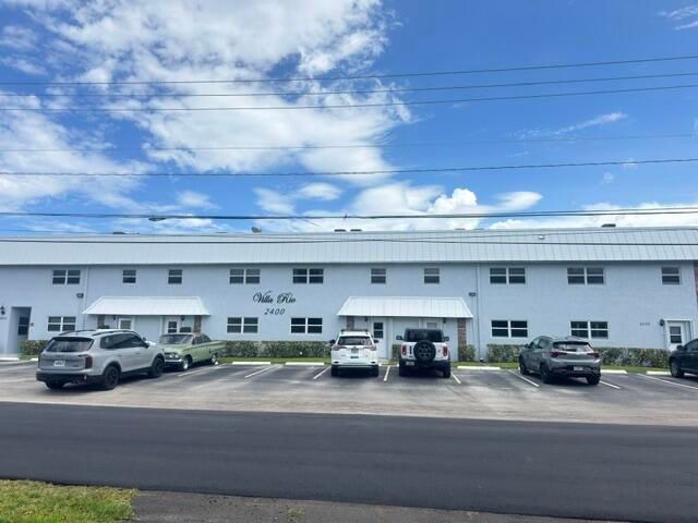 2400 NE 16th Street Unit 205, Pompano Beach, FL 33062