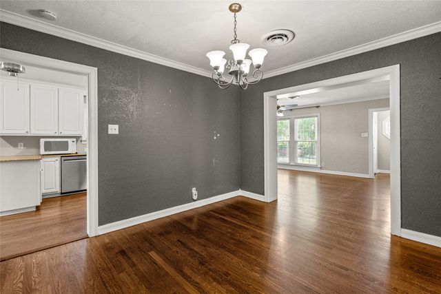 3901 Linden Avenue, Fort Worth, TX 76107